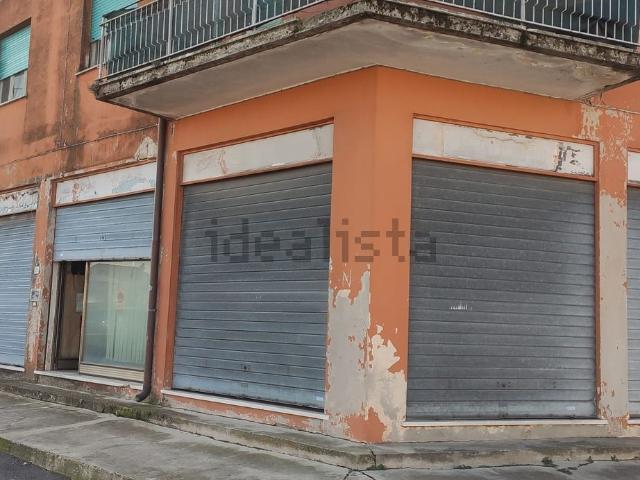 Locale Commerciale in vendita a San Vito, Cerea