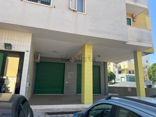Locale Commerciale in vendita a Puglia, Bari