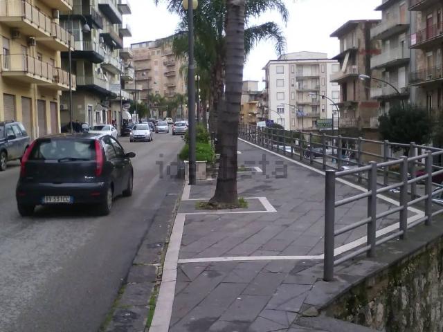 Locale Commerciale in vendita a Favara, Agrigento