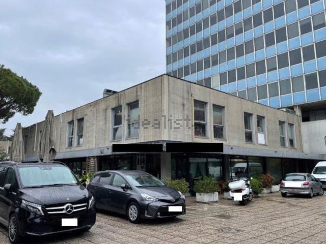 Locale Commerciale in vendita a San Biagio, Ravenna