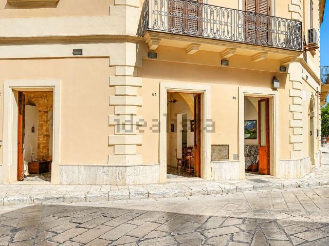 Locale Commerciale in vendita a Puglia, Brindisi
