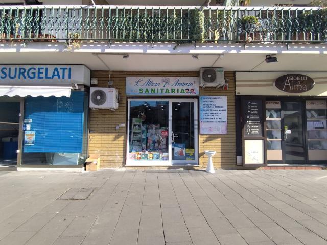 Locale Commerciale in vendita a Scafati, Campania