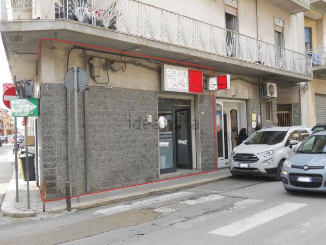 Locale Commerciale in vendita a Pozzallo, Sicilia