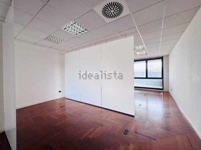 Locale Commerciale in vendita a San Pietro, Stra