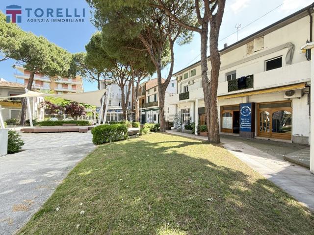 Locale Commerciale in vendita a Bellaria, Reggio Emilia