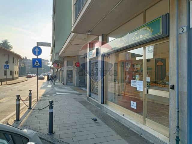 Locale Commerciale in vendita a Torre Boldone, Lombardia