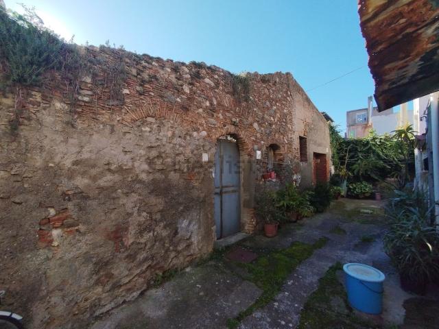 Locale Commerciale in vendita a Oreto, Barcellona Pozzo Di Gotto