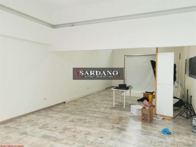 Locale Commerciale in vendita a Commenda, Puglia