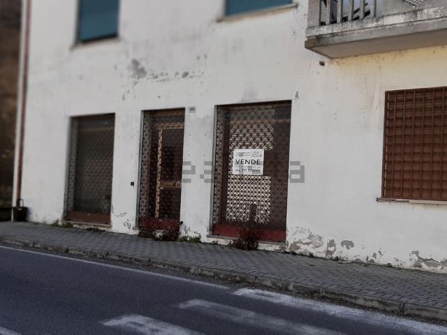 Locale Commerciale in vendita a San Gaetano, Polesella