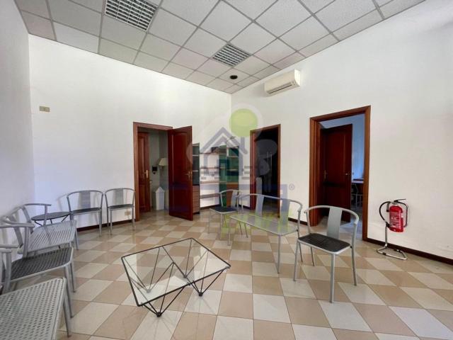 Locale Commerciale in vendita a Cascina Polesera, Castel San Giovanni