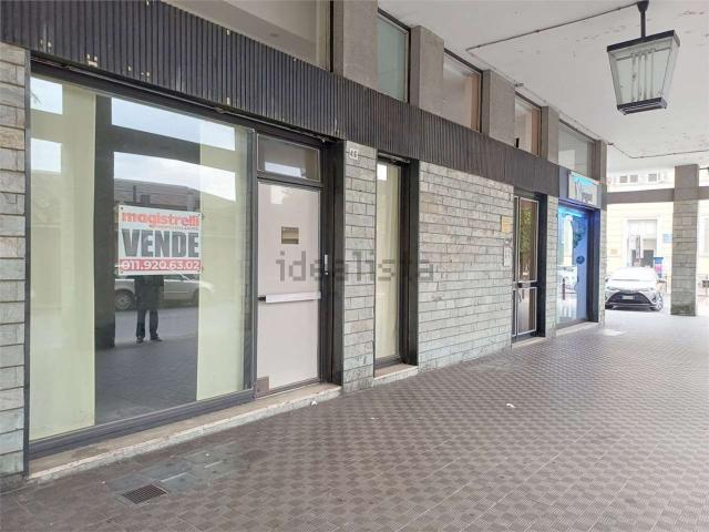 Locale Commerciale in vendita a Piemonte, Torino