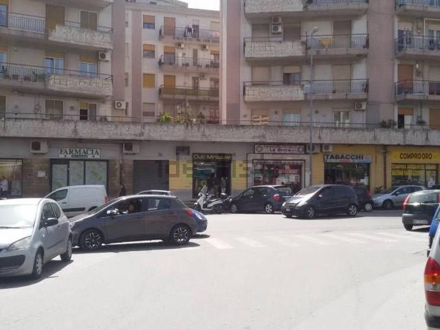 Locale Commerciale in vendita a II Circoscrizione, Messina