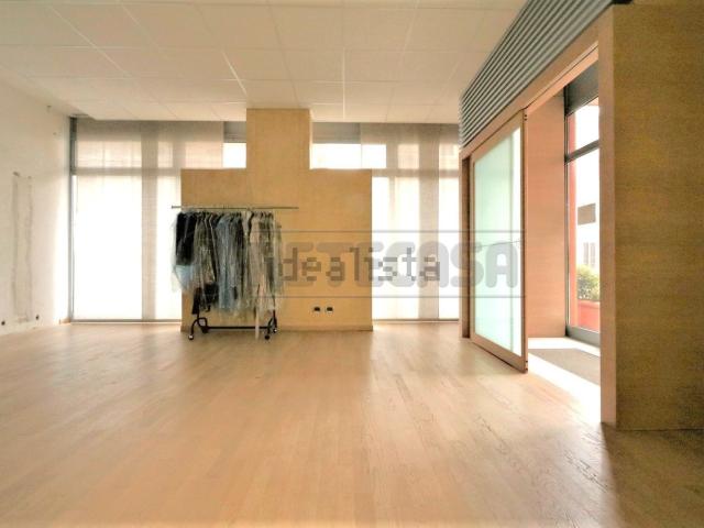Locale Commerciale in vendita a San Pio X, Vicenza