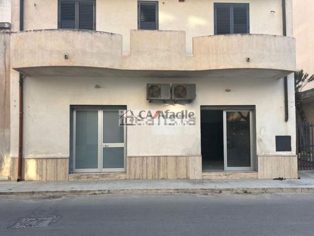 Locale Commerciale in vendita a Casabianca, Marsala