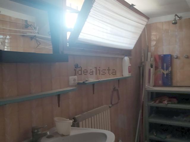 Locale Commerciale in vendita a Unione di comuni Valmarecchia, Santarcangelo Di