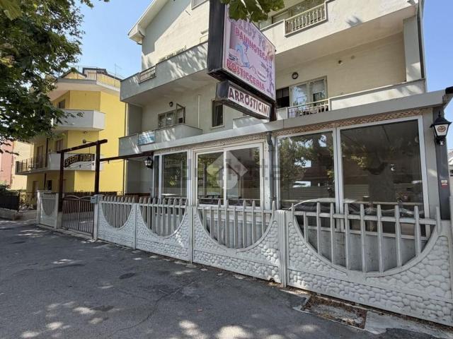 Locale Commerciale in vendita a Francavilla Al Mare, Abruzzo