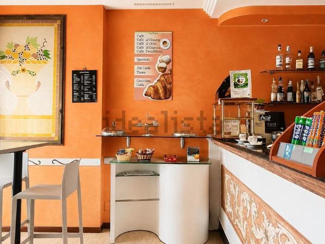 Locale Commerciale in vendita a Comunità Montana Parco Alto Garda bresciano, Salò
