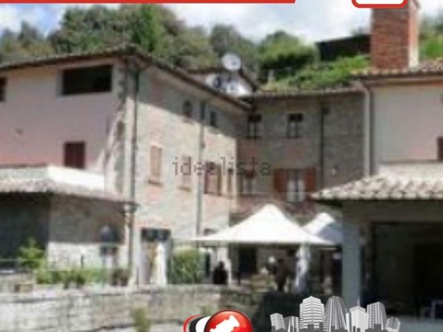 Locale Commerciale in vendita a Loro Ciuffenna, Toscana