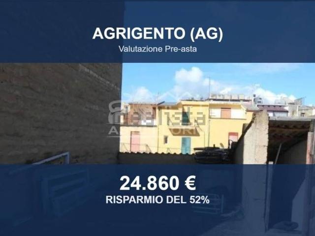 Locale Commerciale in vendita a Agrigento, Sicilia