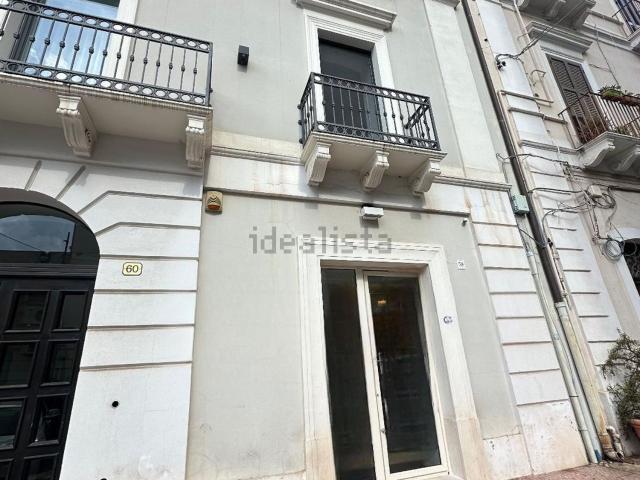 Locale Commerciale in vendita a Taranto