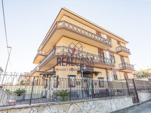 Locale Commerciale in vendita a Villaggio Breda, Roma Capitale