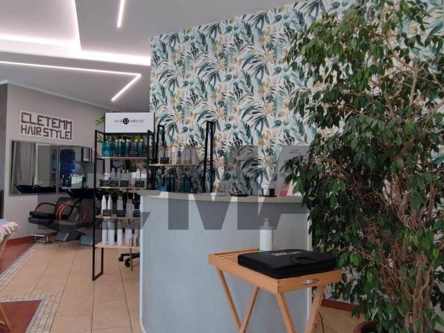 Locale Commerciale in vendita a Castel Rozzone, Lombardia