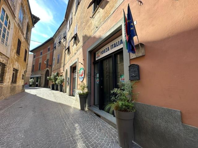 Locale Commerciale in vendita a Piemonte, Alessandria