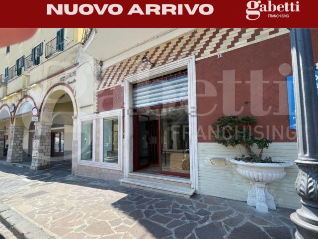 Locale Commerciale in vendita a Gaeta Medievale, Gaeta
