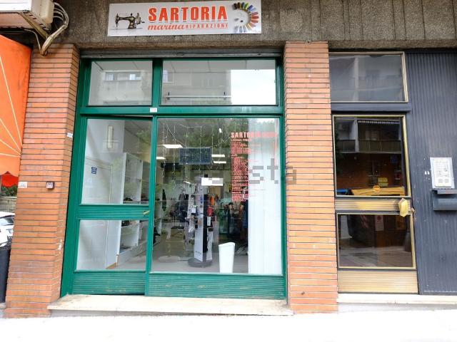 Locale Commerciale in vendita a Servola-Chiarbola-Valmaura-Borgo San Sergio, Villa Opicina