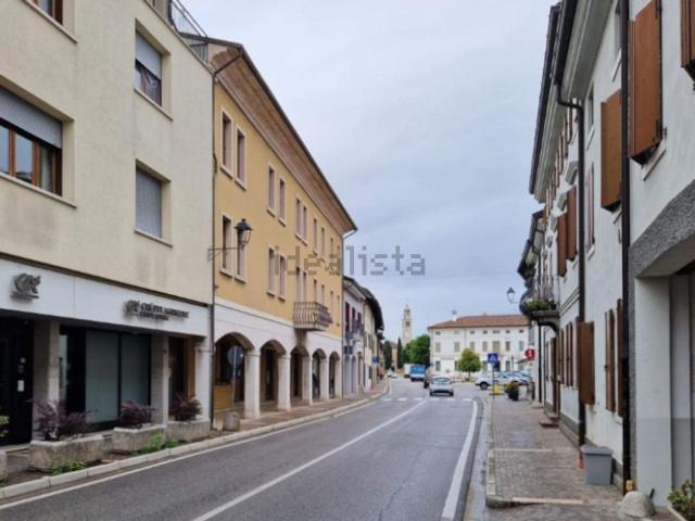Locale Commerciale in vendita a Lottizzazione Freschi, Cordovado / Cordovât