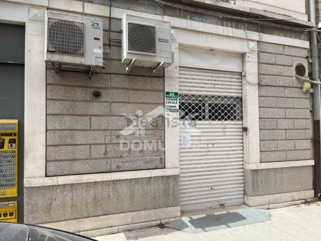 Locale Commerciale in vendita a Andria, Barletta-Andria-Trani