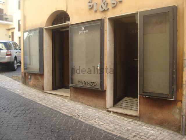Locale Commerciale in vendita a Priverno, Lazio