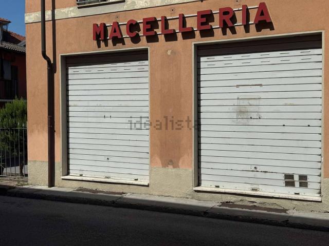 Locale Commerciale in vendita a Tetto Bovis, Piemonte