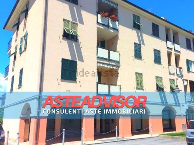 Locale Commerciale in vendita a San Lorenzo Al Mare, Liguria