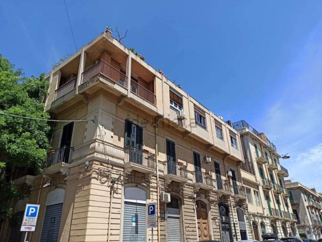 Locale Commerciale in vendita a IV Circoscrizione, Messina