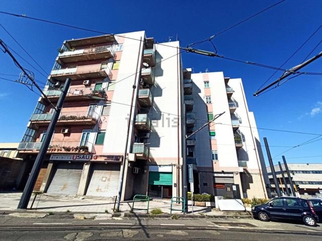 Locale Commerciale in vendita a III Circoscrizione, Messina