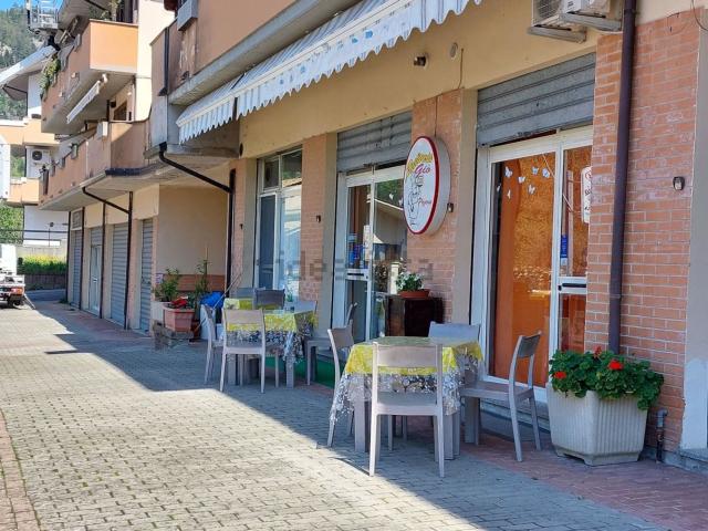 Locale Commerciale in vendita a Caramanico Terme, Abruzzo