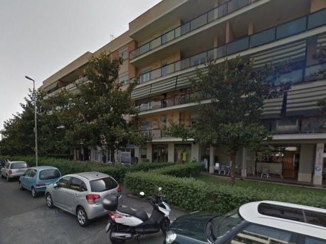 Locale Commerciale in vendita a Saxa Rubra, Roma Capitale