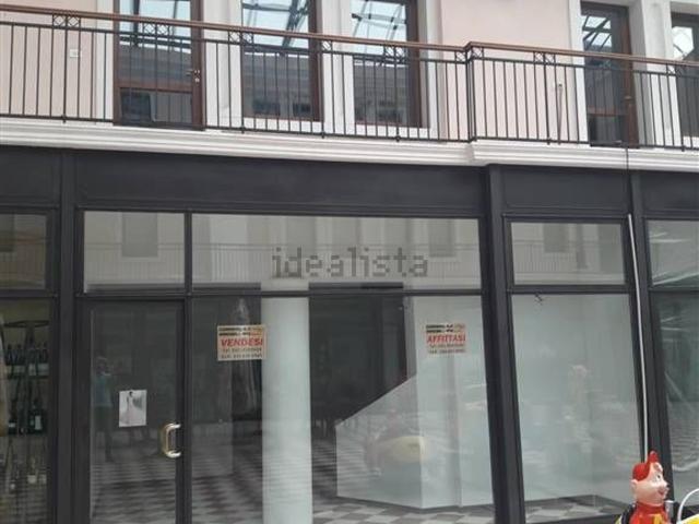 Locale Commerciale in vendita a Borgo Dolomiti, Adria