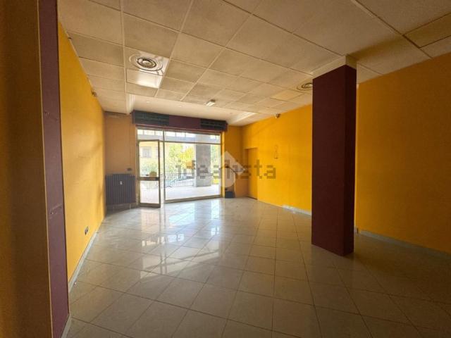 Locale Commerciale in vendita a Piemonte, Torino