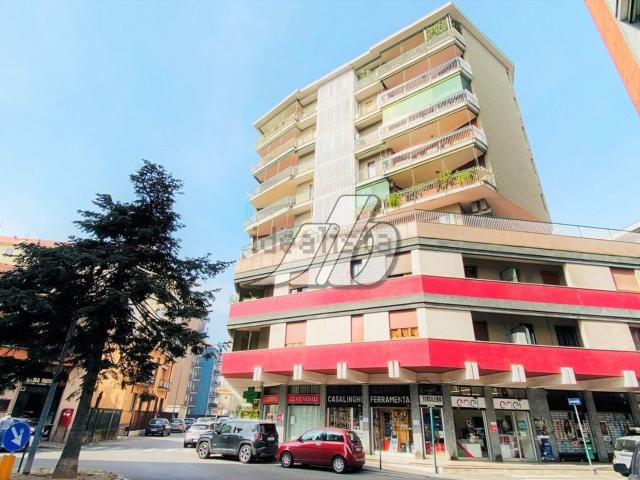 Locale Commerciale in vendita a Zona Omogenea Milano Nord, Bresso