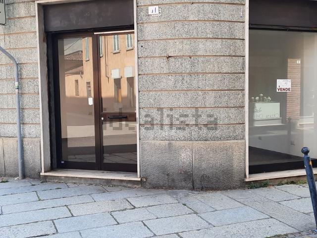 Locale Commerciale in vendita a Piemonte, Alessandria