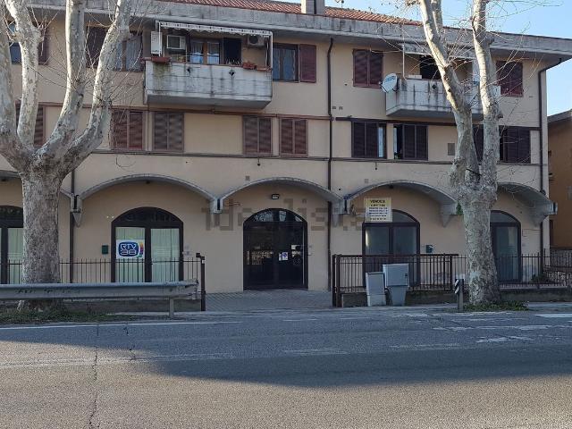 Locale Commerciale in vendita a Poggione, Monte Argentario