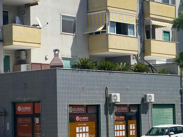 Locale Commerciale in vendita a Puglia, Bari