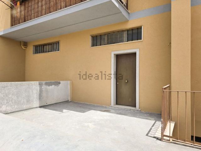 Locale Commerciale in vendita a Puglia, Taranto