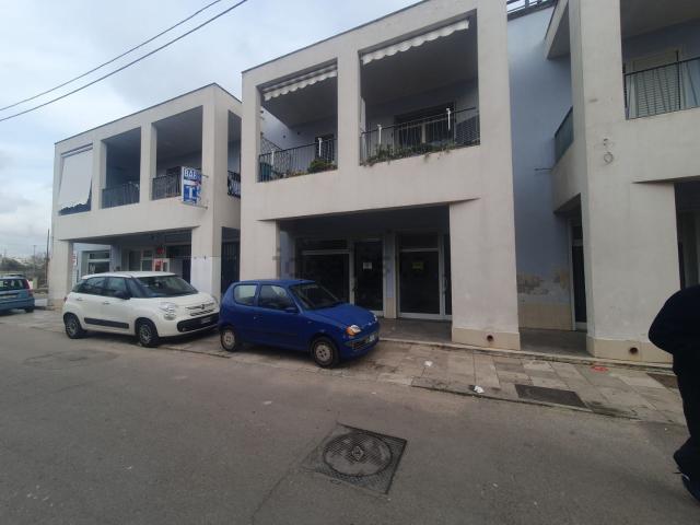 Locale Commerciale in vendita a Chiesanuova, Puglia