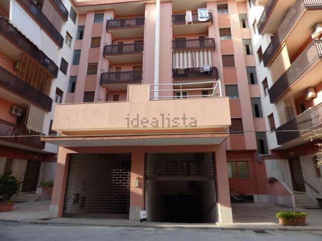 Locale Commerciale in vendita a Borgata, Augusta
