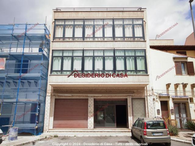 Locale Commerciale in vendita a Bagheria, Sicilia