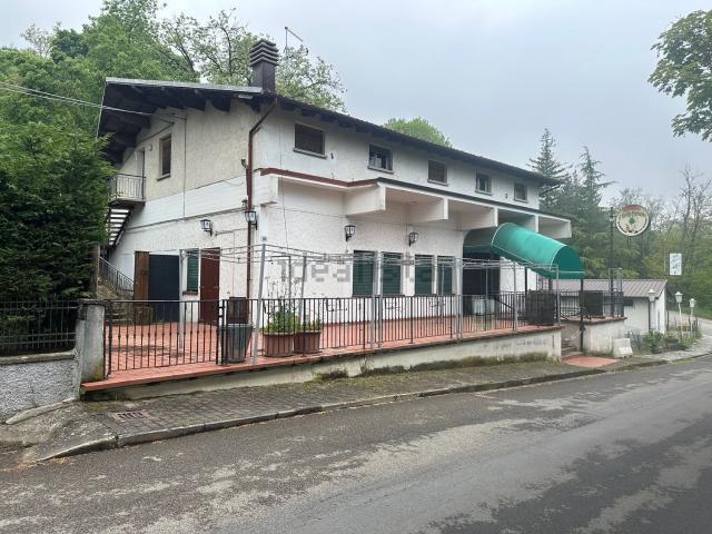 Locale Commerciale in vendita a Unione dei comuni del Frignano, Serramazzoni