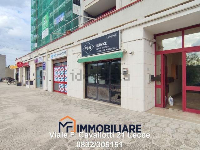 Locale Commerciale in vendita a Puglia, Lecce